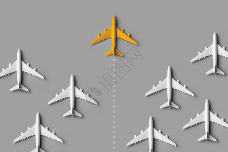 飞机模型摆出多种造型图片