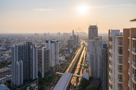 泰国曼谷市中心金融商业区的空中视图图片