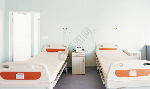 现代医院清洁和现代医院的床位空病房内部图片