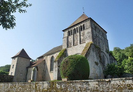 在法国利穆辛市Limousin小教堂的MoutierdAhun教堂图片