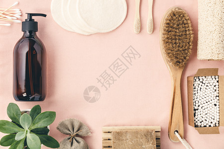 生态友好型洗手间配件牙刷可再使用的棉花构成除尘垫玻璃容器中的除尘天然刷子竹耳棒橄榄油肥皂图片