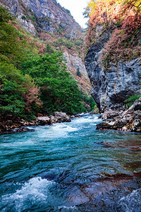 山区河流地貌谷图片