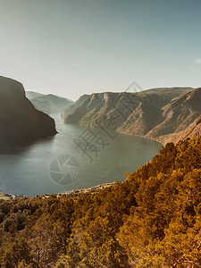 Aurlandsfjordfjord地貌挪威斯堪的纳维亚旅游路线挪威AurlandsfjelletFjord地貌挪威Aurlan图片