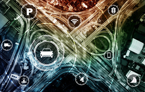 虚拟智能系统进行数字信息分析将城市街道上的车辆数据连接起来图片