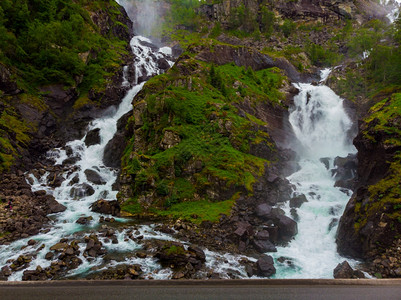 挪威景观奥达霍尔兰县瀑布LatefosLatefossen全国旅游者Hardanger路13号挪威霍尔达兰Latefossen瀑图片