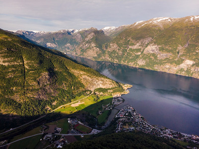 Aurlandsfjordfjord地貌挪威斯堪的纳维亚旅游路线挪威AurlandsfjelletFjord地貌挪威Aurlan图片