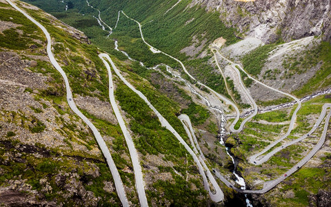 环观Trollstigen或Trollstigveien沿挪威欧洲的风景山路旅游线挪威Trollstigen山路图片