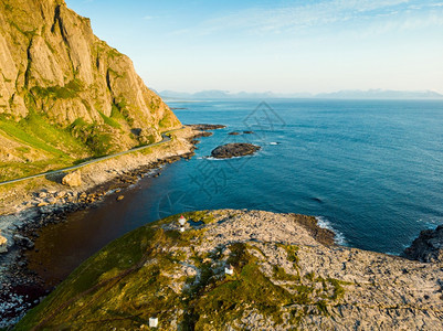 挪威诺德梅拉村Vesteralen群岛附近风景岩石海岸线图片
