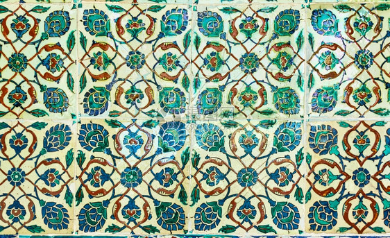 具有花型的古土耳其陶瓷砖图片