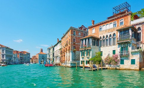 威尼斯人意大利威尼斯运河的视角意大利城市风景背景
