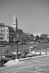 大运河在意利威尼斯的海滨图片