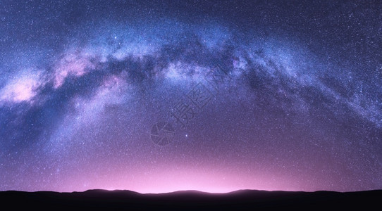 紫色繁星的景色背景图片