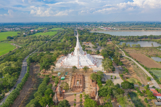 Ayutthaya省泰国曼谷市附近的Sukhothai寺庙空中最顶端的景象旅游概念中著名的泰国旅游景点建筑图片