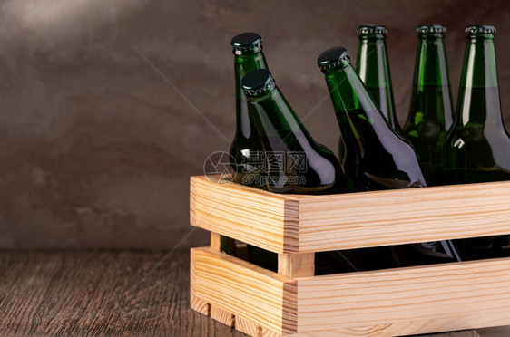 木制啤酒盒图片