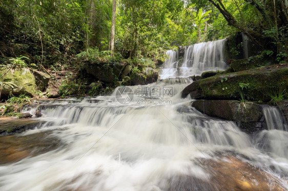 ManDang瀑布Phetchabun地区自然景观位于泰国用度假和旅行游景点图片