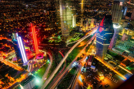 土耳其伊斯坦布尔空中夜间全景商业观图片