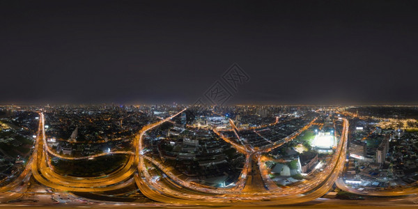 360全景以18度乘角无缝透视高速公路十字口驾驶汽车的空中景象连接建筑概念网络的桥路图片