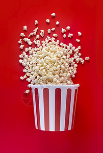 红色底有爆米花的条形盒子图片素材