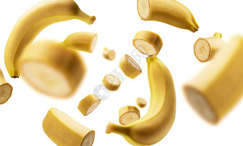 白色背景的悬浮香蕉碎片白色背景的悬浮香蕉碎片图片