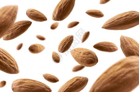 杏仁白白背景的杏仁坚果背景