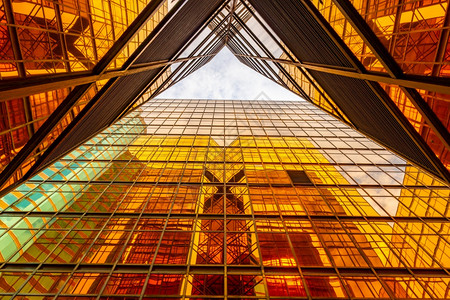 香港201年月金高建筑和香港岛玻璃反射背景图片