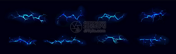 电闪雷击夜间暴风雨中蓝色的电雷击撞裂缝神奇能量闪电动放现实的3D矢量螺栓设置在黑色背景上电闪夜间暴雨中击图片