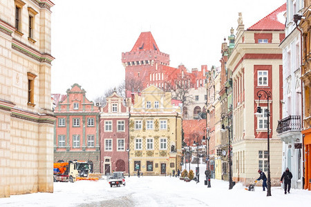 波兰兹南雪寒日波兹南兰老城图片