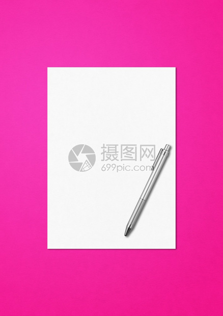 粉红背景上隔离的空白A4纸页和笔记模型板粉红背景上的空白纸页和笔记模型板图片