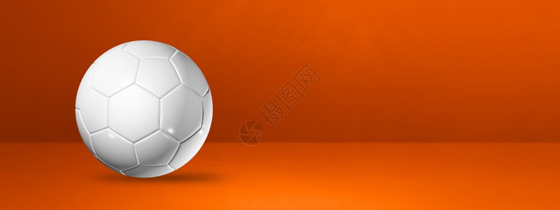 3D插图挂在橙室横幅上的白足球图片