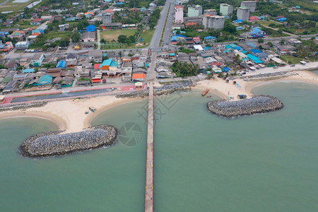 NakhonSiThammarat海的空中景象泰国夏季海滩城市蓝天旅行背景的城市ChonBuri天线图片