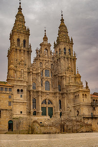 圣地亚哥德孔波斯特拉大教堂西班牙加利亚圣地哥德孔波斯特拉奥布迪罗广场古朝圣之路的终点地亚哥卡米诺或圣詹姆斯之路图片