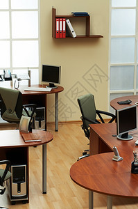 现代和轻型办公室的美丽条件图片