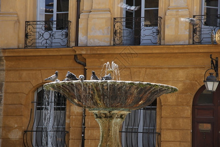 阿尔贝塔斯地普罗旺的艾克喷泉图片
