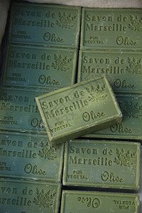 来自马赛的传统肥皂棒绿色橄榄肥皂图片