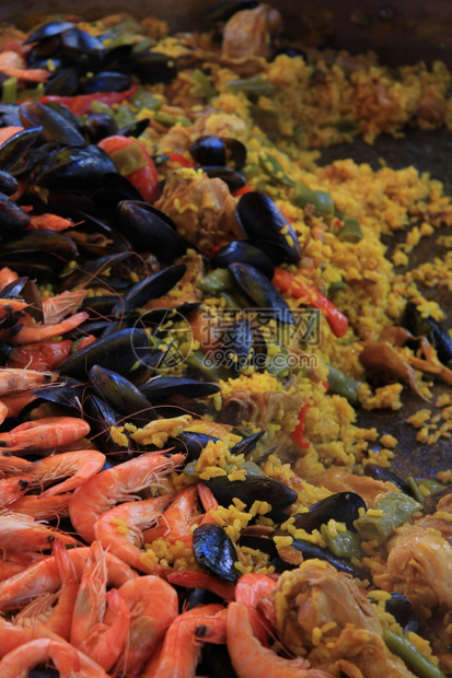 西班牙传统辣椒红花大米鸡肉和海鲜图片