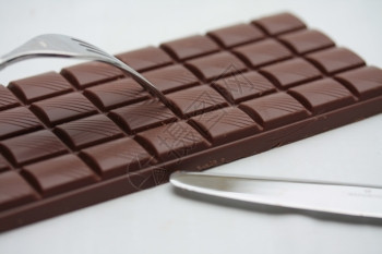 完整的带条纹的巧克力块背景图片