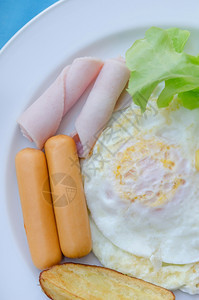 生菜和炸鸡蛋火腿图片
