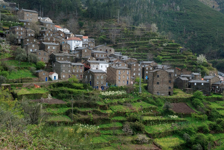 Piodao是一个非常古老的小山村在葡萄牙的Arganil背景图片