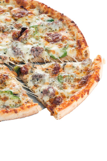 意大利披萨在白色背景上被孤立的意大利比萨饼图片