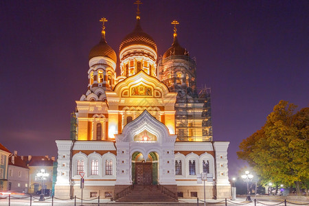 亚历山大内夫斯基教堂晚上在托姆贝亚山丘塔林历山大内夫斯基教堂图片
