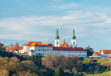 布拉格彼得林山的斯特拉霍夫修道院布拉格的斯特霍夫修道院图片