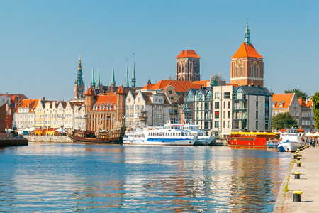 Gdansk中央堤岸Gdansk和旧莫特拉瓦河图片