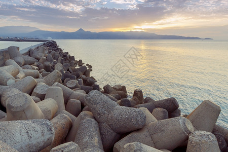 希拉里昂海港的断流水两公里计的石块断流水保护希拉里昂港图片