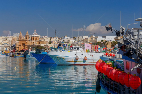 马耳他萨克斯洛传统渔船马萨克斯洛港渔船马耳他图片