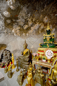 海清寺泰国南部安达曼海Krabi市中心外的TempleWatThamSeau寺背景