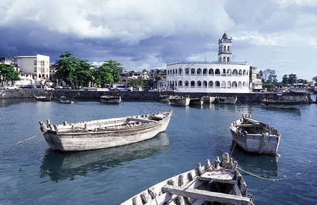 非洲印度洋科摩罗岛莫尼市的清真寺图片