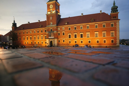 波兰华沙市旧城的Zamkowy广场图片