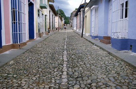 美洲加勒比海区古巴三一村老城的条街道图片