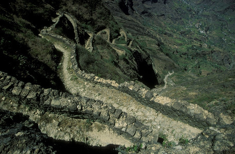 非洲大西洋中Berde角圣安陶岛RibeiraGrande附近PontadoSol村附近的地貌图片