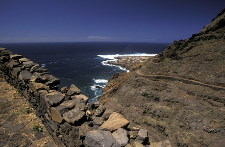 RibeiraGrande附近的PontadoSol村位于非洲大西洋Berde角圣安塔奥岛图片